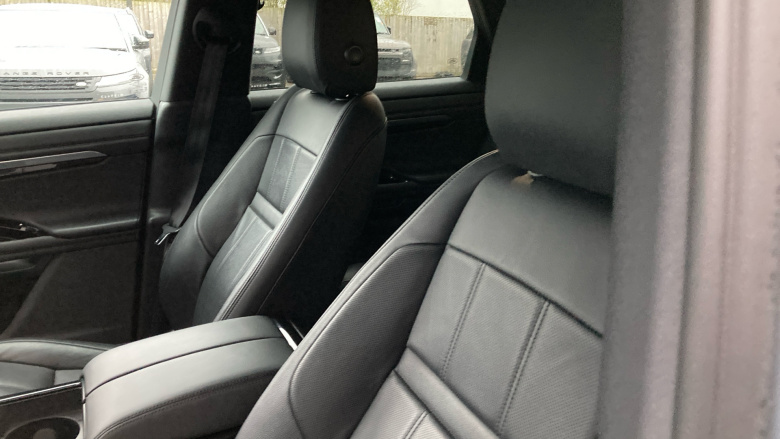 Land Rover Range Rover Evoque 2.0 D200 R-Dynamic SE 5dr Auto Diesel Hatchback